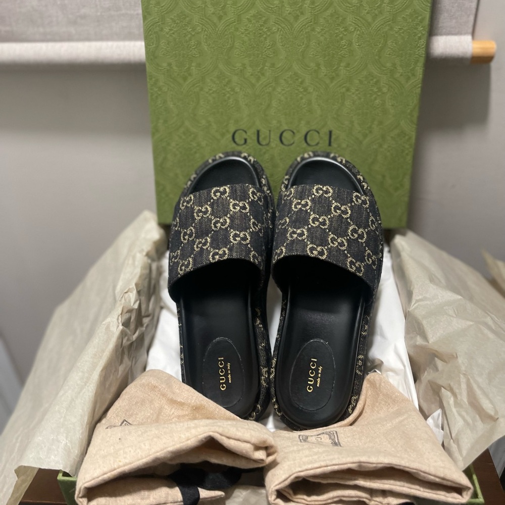 gucci sandals